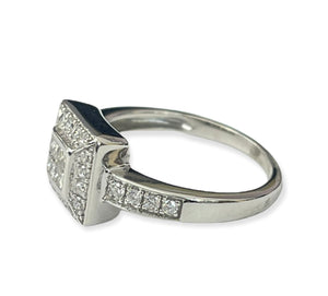 Round Brilliants and Princess Legacy Diamond Ring White Gold 14kt