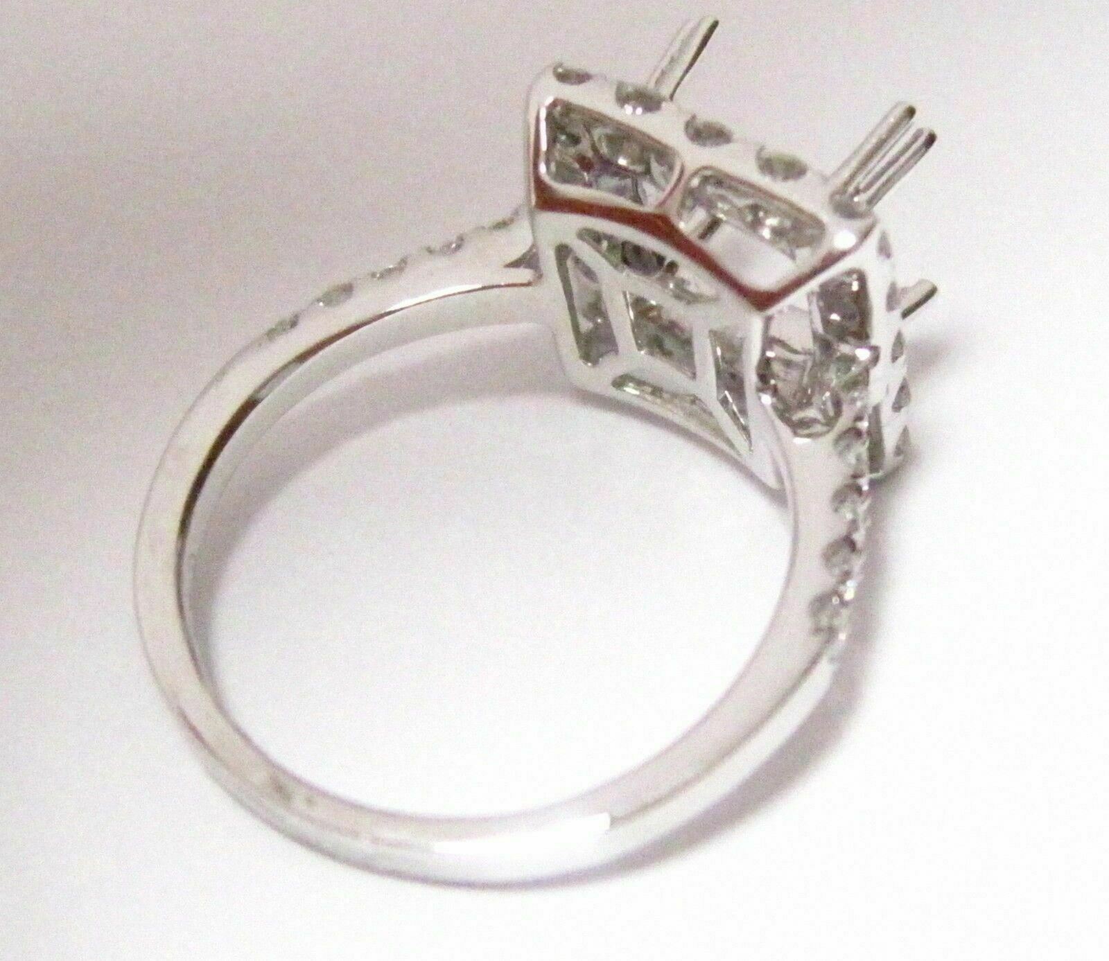 4 Prongs Semi-Mounting Engagement Ring For Princess or Cushion Diamond 18k W/G