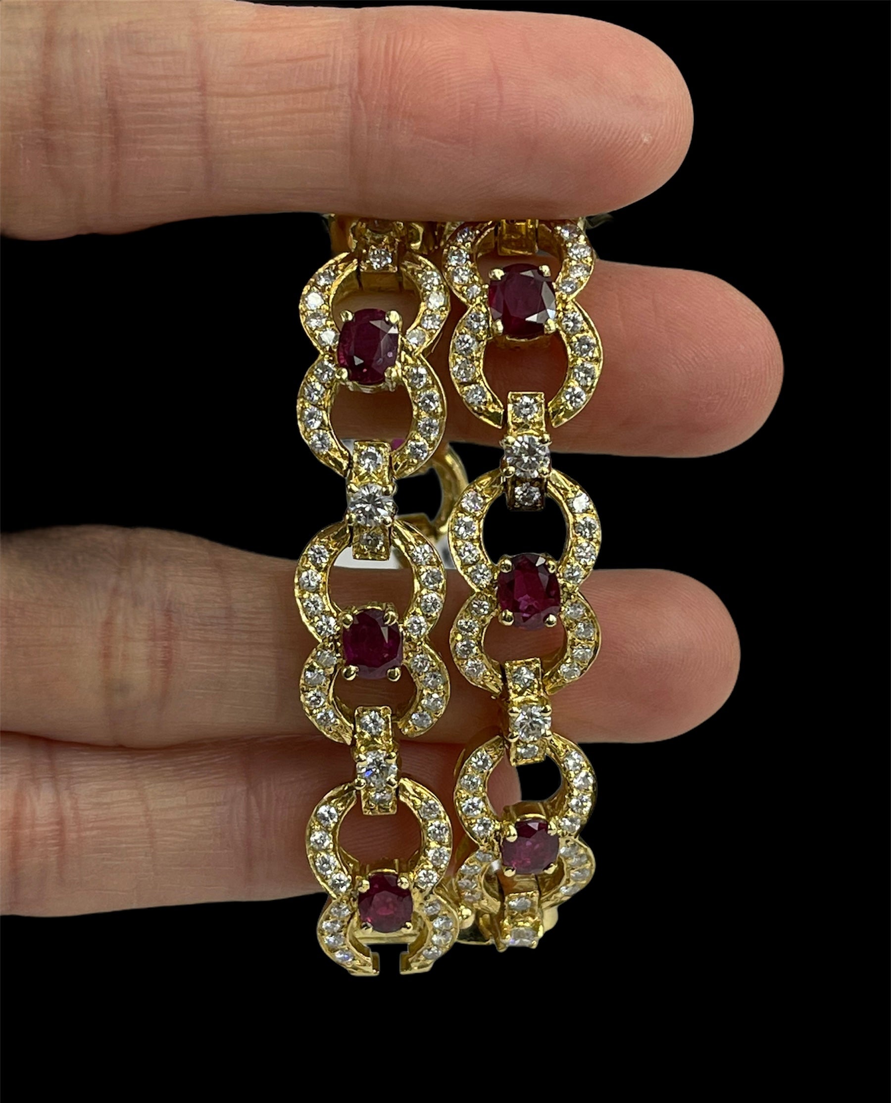 Round Brilliant and Ruby Chain Link Diamond Bracelet Yellow Gold