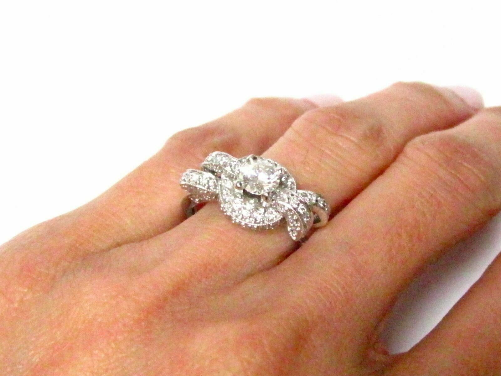 1.10 TCW Round Cut Solitaire Diamond Engagement Ring Size 7 I VS2 14k White Gold