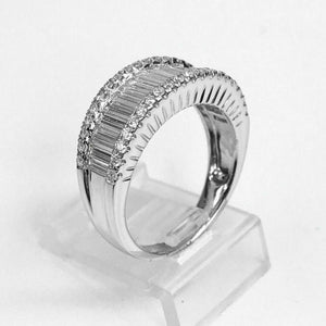 1.35 TCW Diamond Baguette Channel Set Center Round Sides 18K White Gold Band