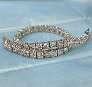 Tennis Bracelet Round Brilliants Diamonds 11.10 Carats White Gold