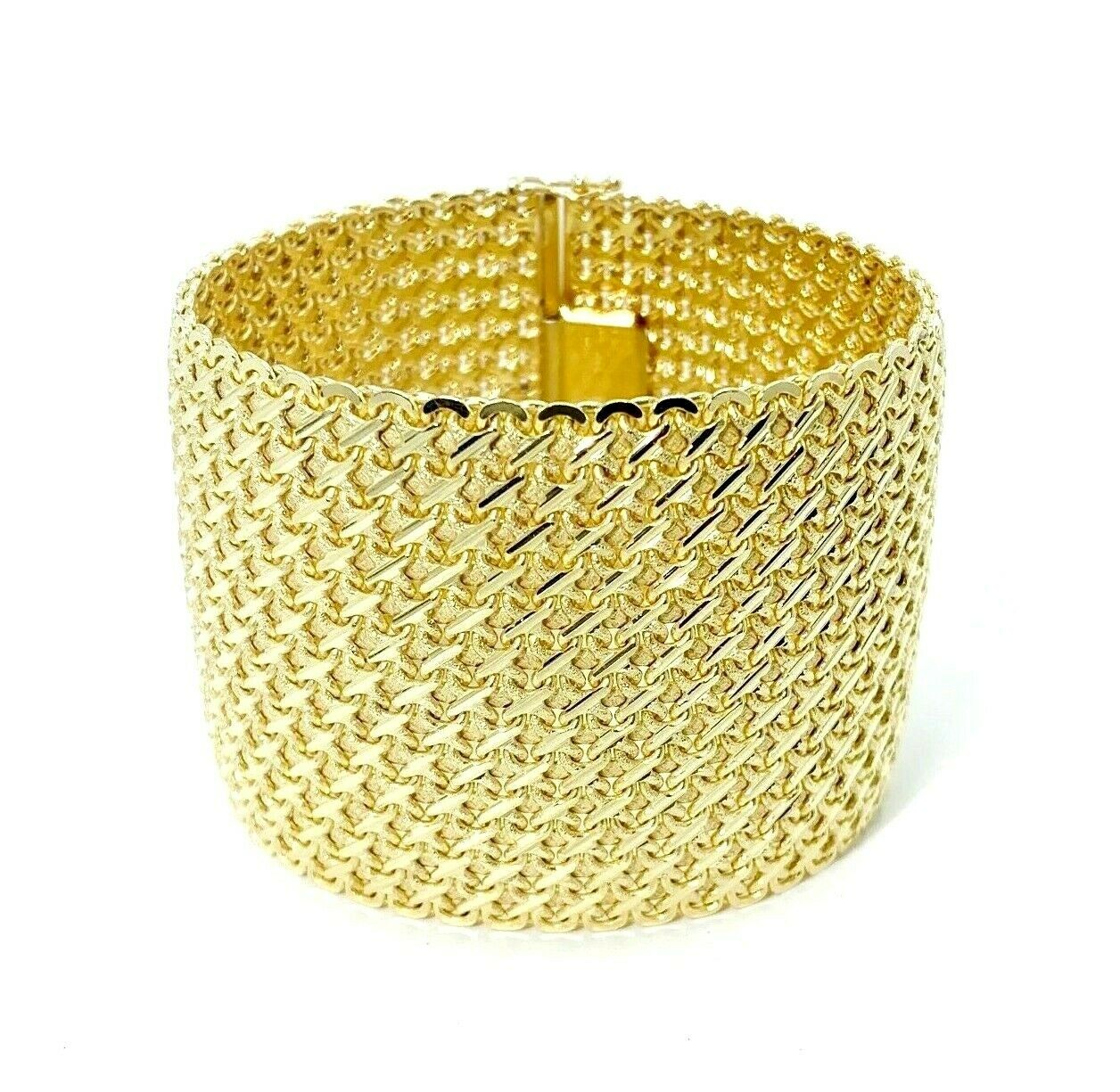 Italian Gold Wide Mesh Link & Chain Bracelet in 14K Gold - Gold