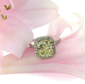3.76 Carats GIA Radiant Fancy Yellow VVS1 Halo Diamond Wedding Ring 3.14 Center