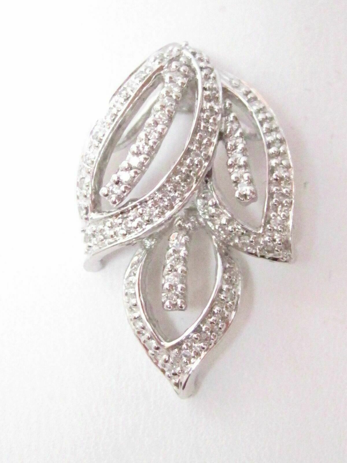 .30 TCW Flower Leaf Round Brilliant Cut Diamond Pendant G-H SI1 18k White Gold