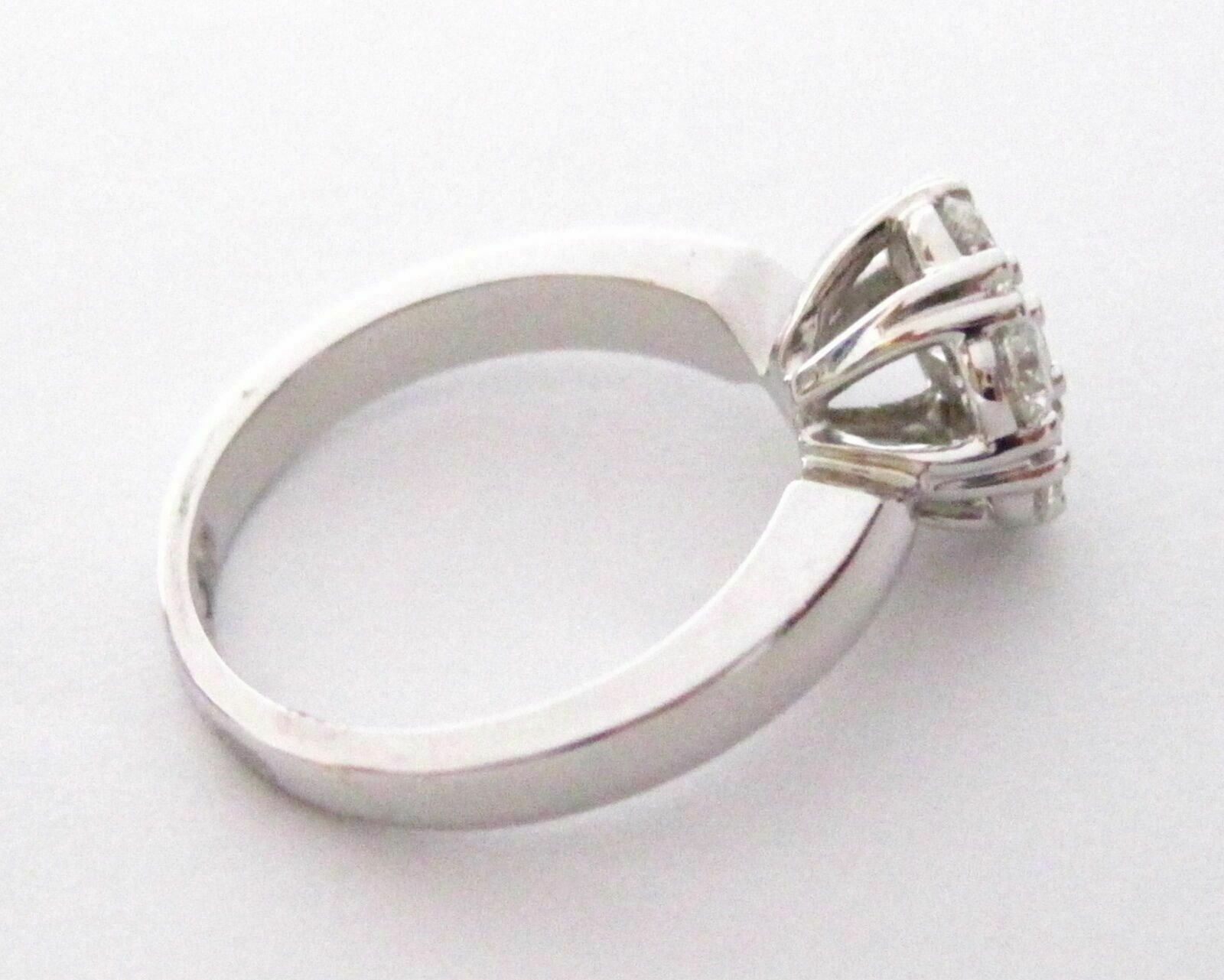 1.05 TCW Round Cut Cluster Diamond Cocktail Ring Size 5.5 F VS2 18k White Gold