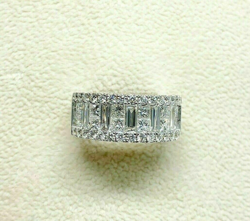 2.61 Carats t.w. Diamond Anniversary Ring 18K Gold G VS Diamonds 9mm Width