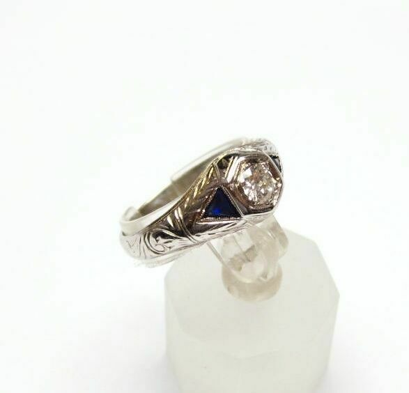 Antique Art Deco Diamond and Sapphire Wedding Ring 18K Gold 0.62 Carat t.w.