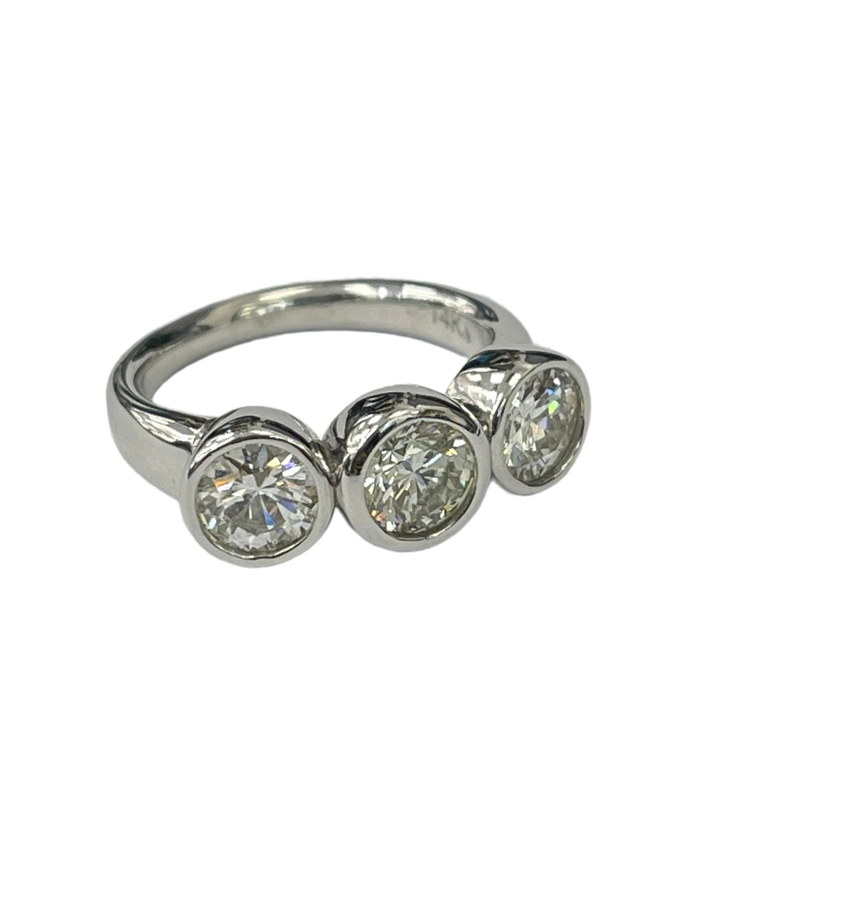Three Stone Round Brilliant Bezel Diamond Ring White Gold 14kt