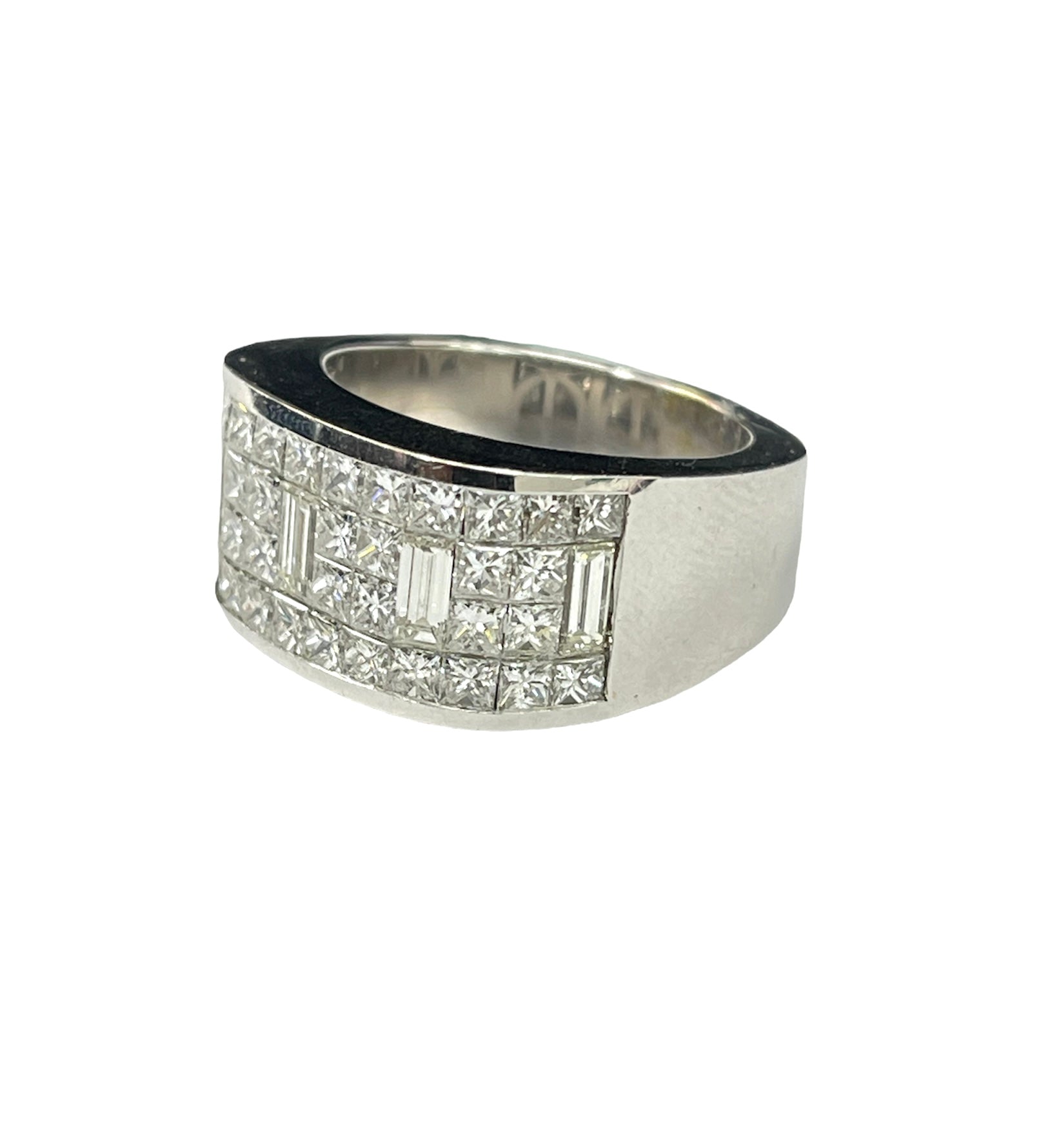 Princess Cut and Baguettes Invisible Diamond Ring White Gold 18kt