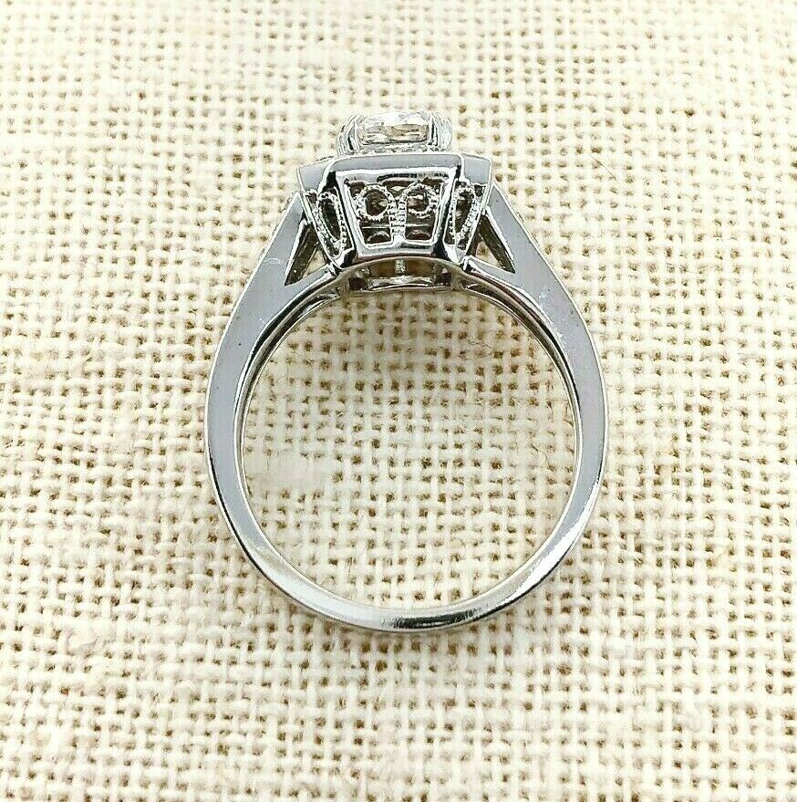 1.38 Carats t..w Fine Jewelry Cushion Cut Diamond Halo Engagement Ring 14K