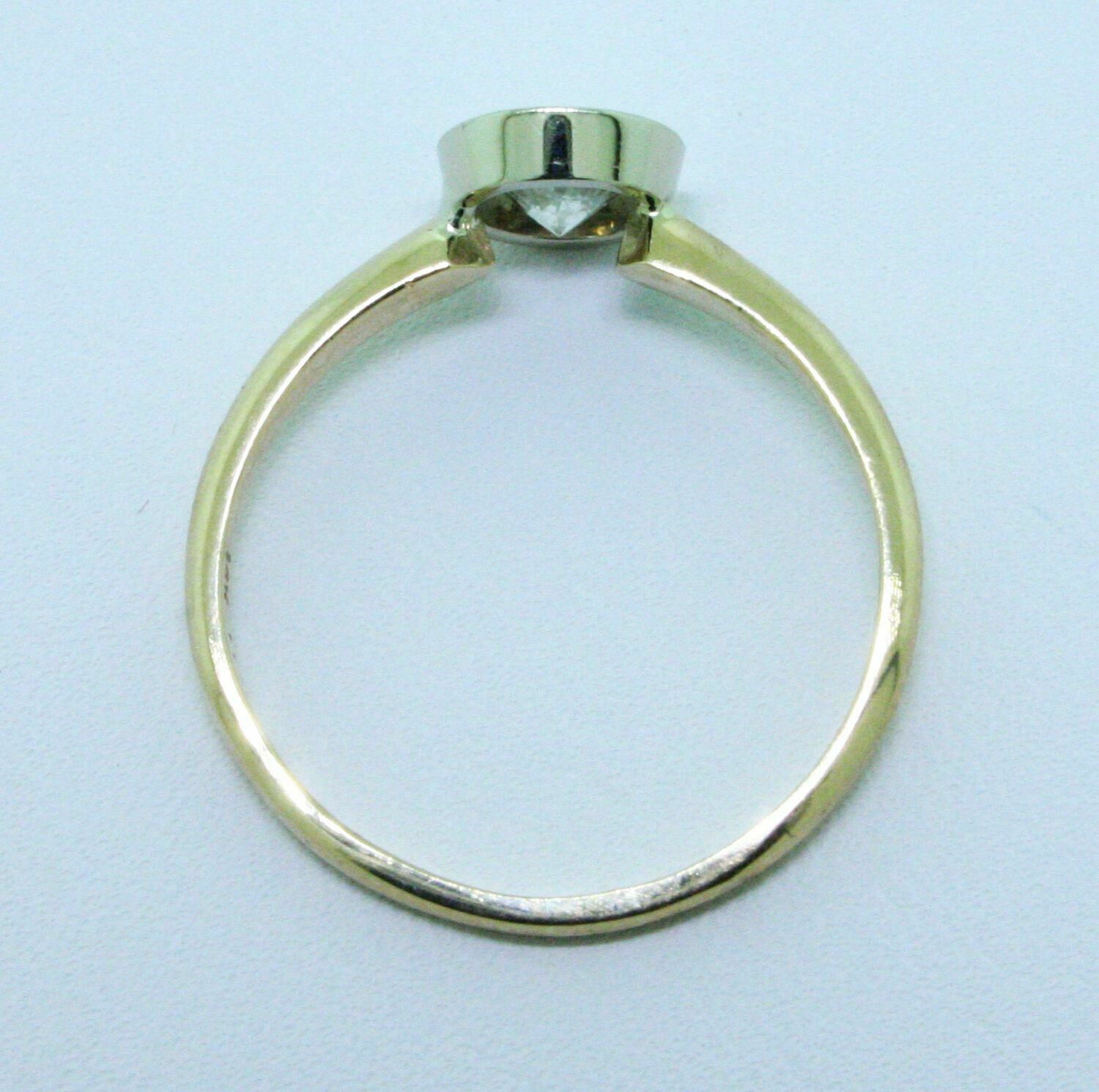 0.64 Ct Round Cut Diamond Bezel Solitaire Engagement Ring H-I I1 14k 2 Tone Gold