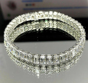 22.60 Carats t.w. Emerald Cut Diamond Tennis Bracelet Platinum 0.51 ct Diamonds