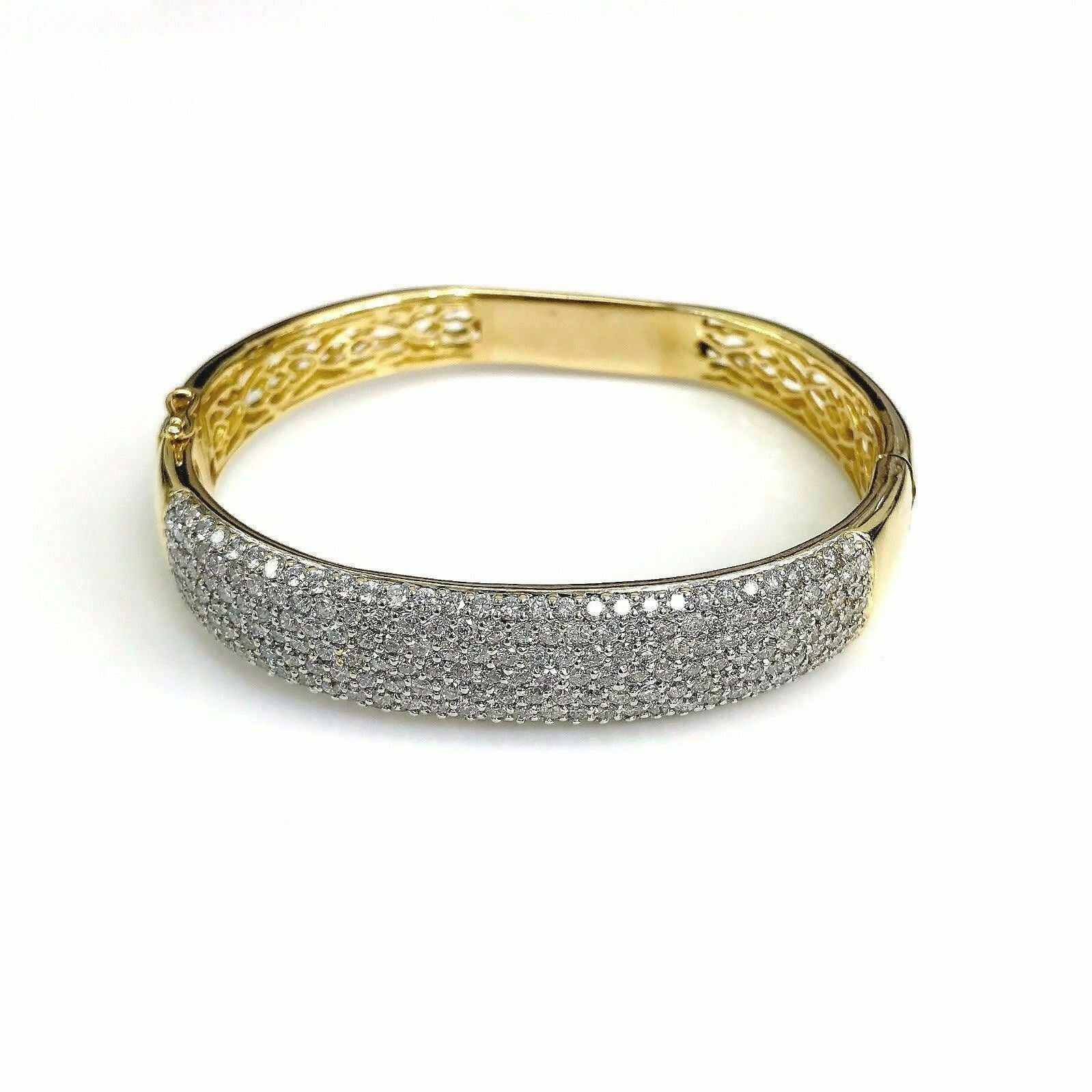 $29,950 Retail 5.90 Carats t.w. 7 Row Diamond Bangle Bracelet 18K Yellow Gold