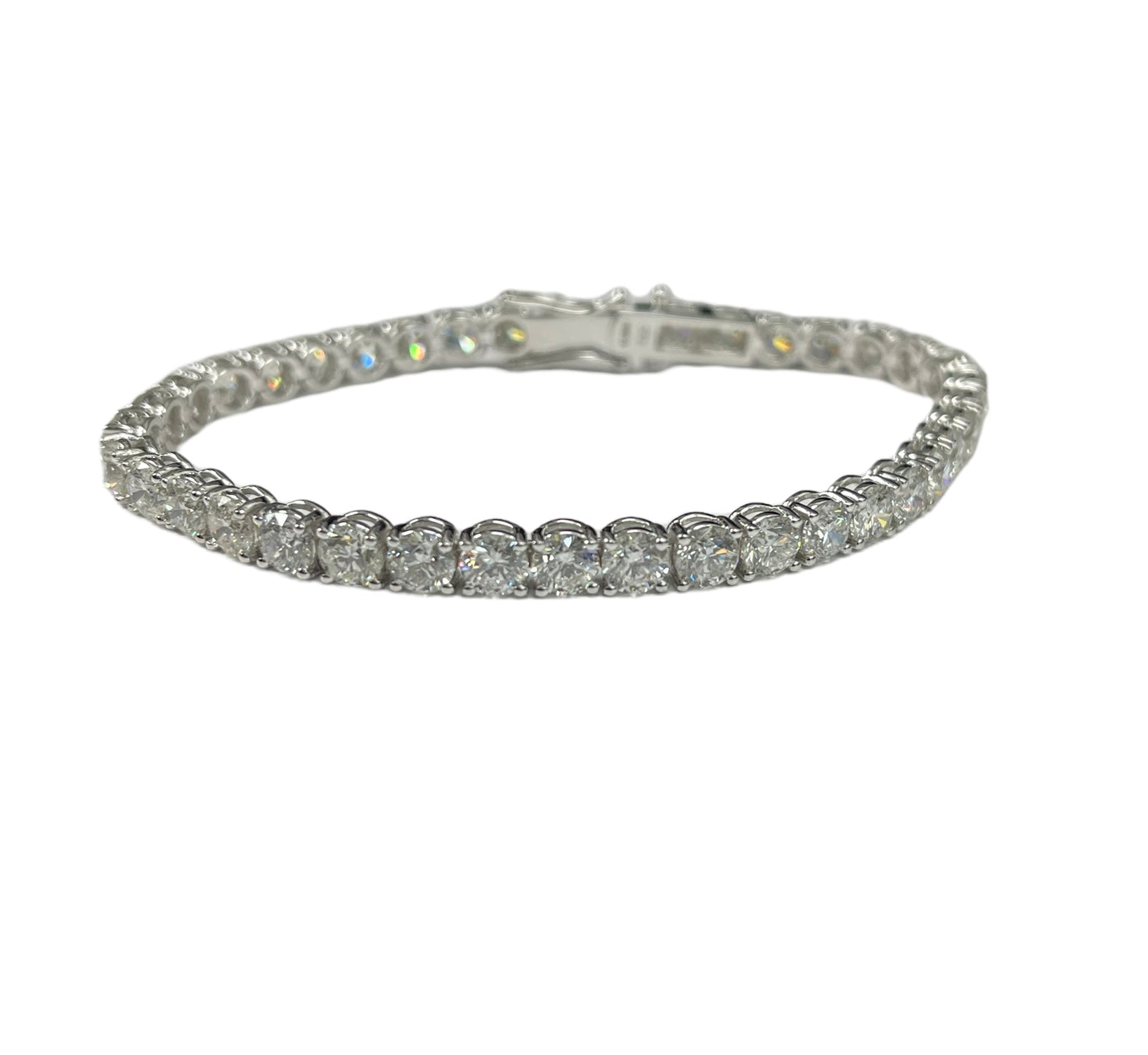 15.35 Carats Round Brilliants Tennis Diamond Bracelet 18kt White Gold
