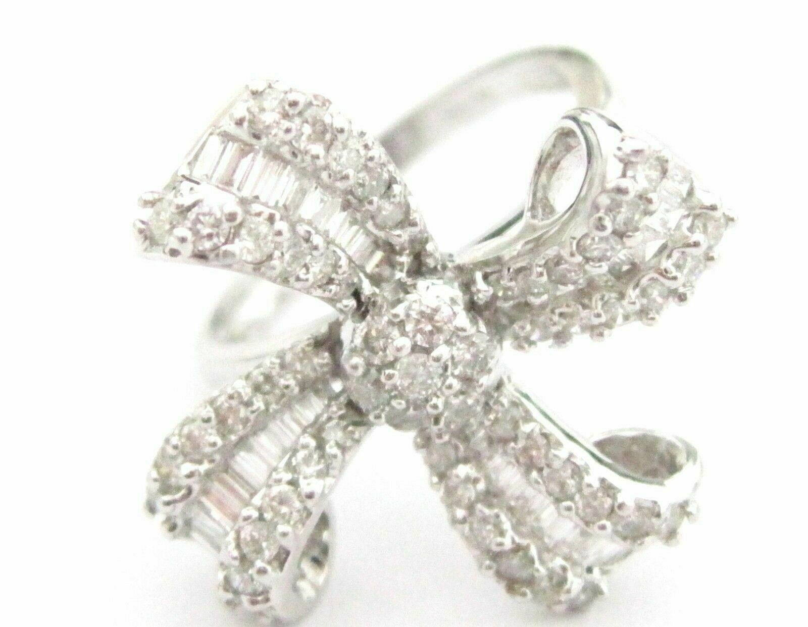1.27 TCW Round & Baguette Cut Diamonds Cluster Cocktail Floral Ring G SI1 18k